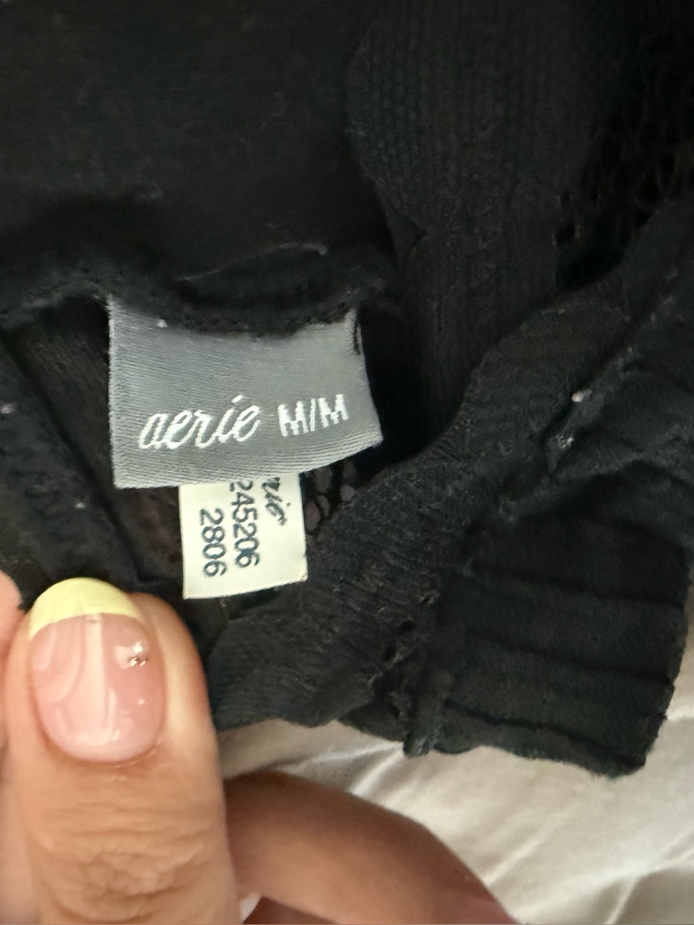 Black Lace Racerback Bralette - Women Intimates & Sleepwear size M - Picture 4 of 5